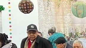 El candidato a la Alcaldía de NYC, Andrew Cuomo, en una visita a El Bronx.