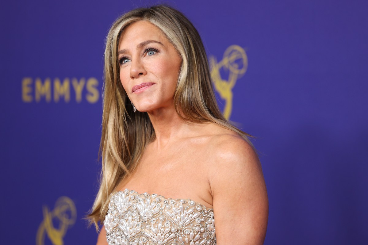 Un hombre estrelló su auto contra la casa de Jennifer Aniston en Bel Air