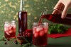 El jugo de arándanos es un diurético natural.