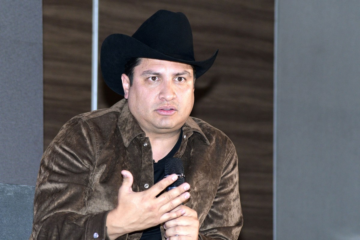 Julión Álvarez cancela su concierto en Texas por problemas de visas de trabajo