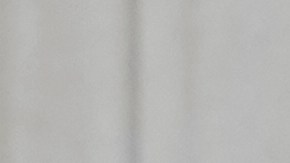 Kim Kardashian llegó al tribunal para testificar en el juicio por el robo que sufrió en París hace 9 años.