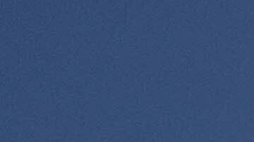 Pantalla del estadio Guaranteed Rate Fiel felicitando al papa León XIV.