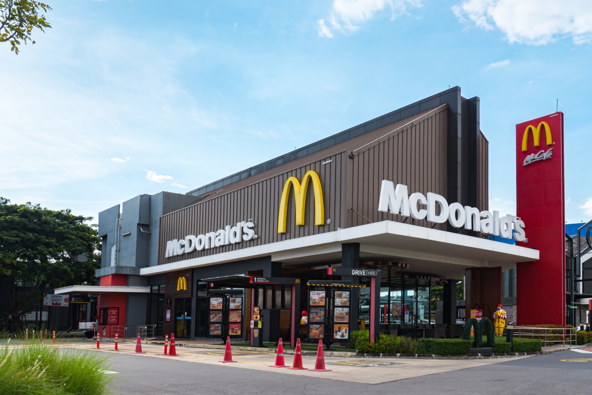Pegan aranceles a McDonald’s, reporta fuerte caída en ventas en EE.UU., la peor después de la pandemia
