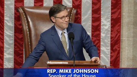 Los republicanos aprobaron su plan fiscal con recortes a Medicaid y otros programas