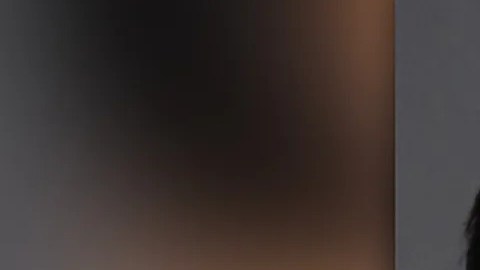 Las autoridades acusaron a Ramos de violación, agresión sexual agravada, contacto físico forzado y comportamiento lesivo hacia una menor.