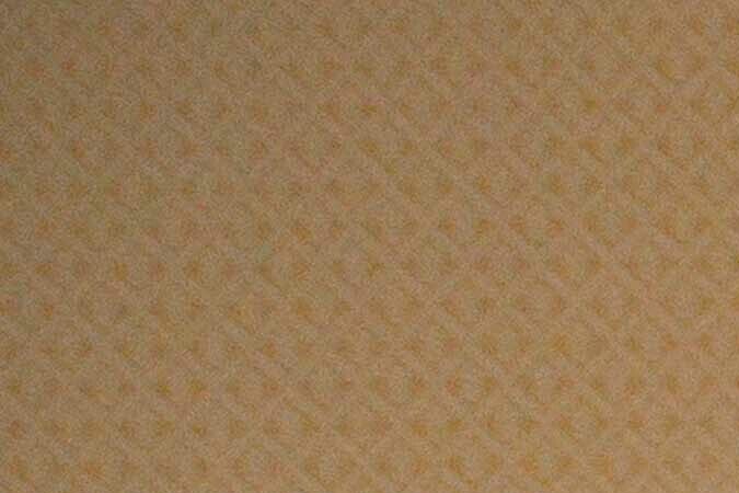 El italiano Jannik Sinner (izquierda) comparte un momento de alegría con el papa León XIV durante su encuentro en el Vaticano, el miércoles 14 de mayo de 2025. (Vatican Media vía AP)