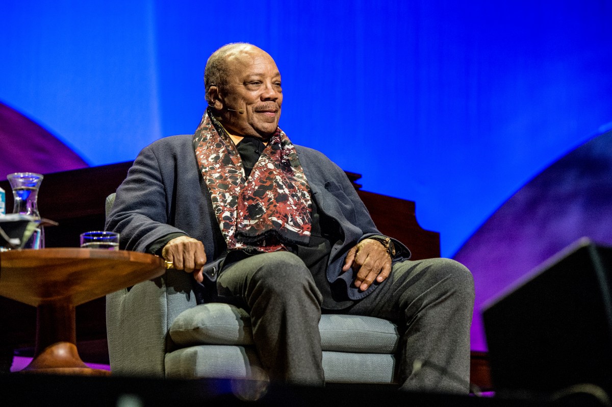 Piden $59.9 millones de dólares por la casa donde murió Quincy Jones en Bel Air