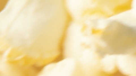 Café y palomitas de maíz es una de las combinaciones recomendadas por Starbucks.