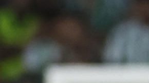 El delantero del Betis Antony dos Santos celebra tras marcar ante el Valencia.