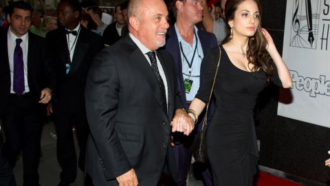 Alexa Ray Joel destacó la fortaleza de su padre para salir adelante.