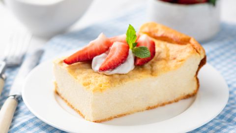 Con pocos ingredientes puedes hacer un delicioso postre rico en proteínas.