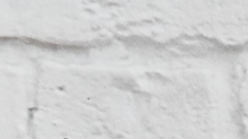 Con unas medidas de 18.9" x 21.1" x 19.7", esta caja está diseñada para gatos de entre 2.2 y 18 libras, por lo cual es muy espaciosa.