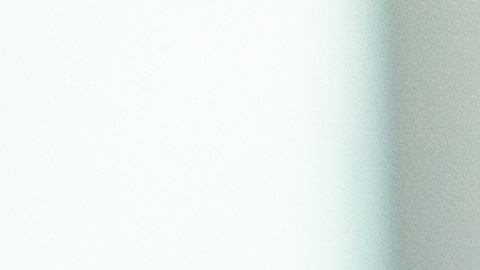 ¿Es seguro guardar la comida caliente en el refrigerador?