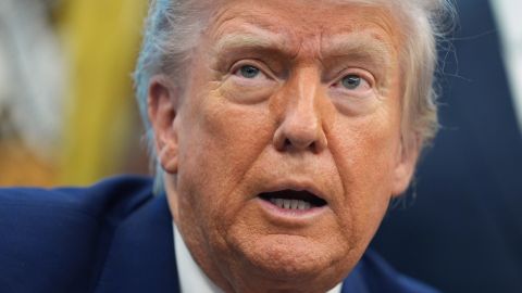 "Putin se ha vuelto completamente loco": Donald Trump tras ofensiva contra Ucrania