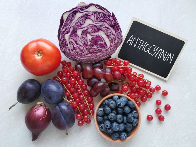 Los frutos rojos ricos contienen pigmentos que se han relacionado con una actividad protectora frente a la aparición de células cancerígenas.