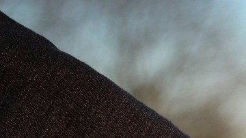 La transmisión de electricidad entre humanos no pone en riesgo su vida.