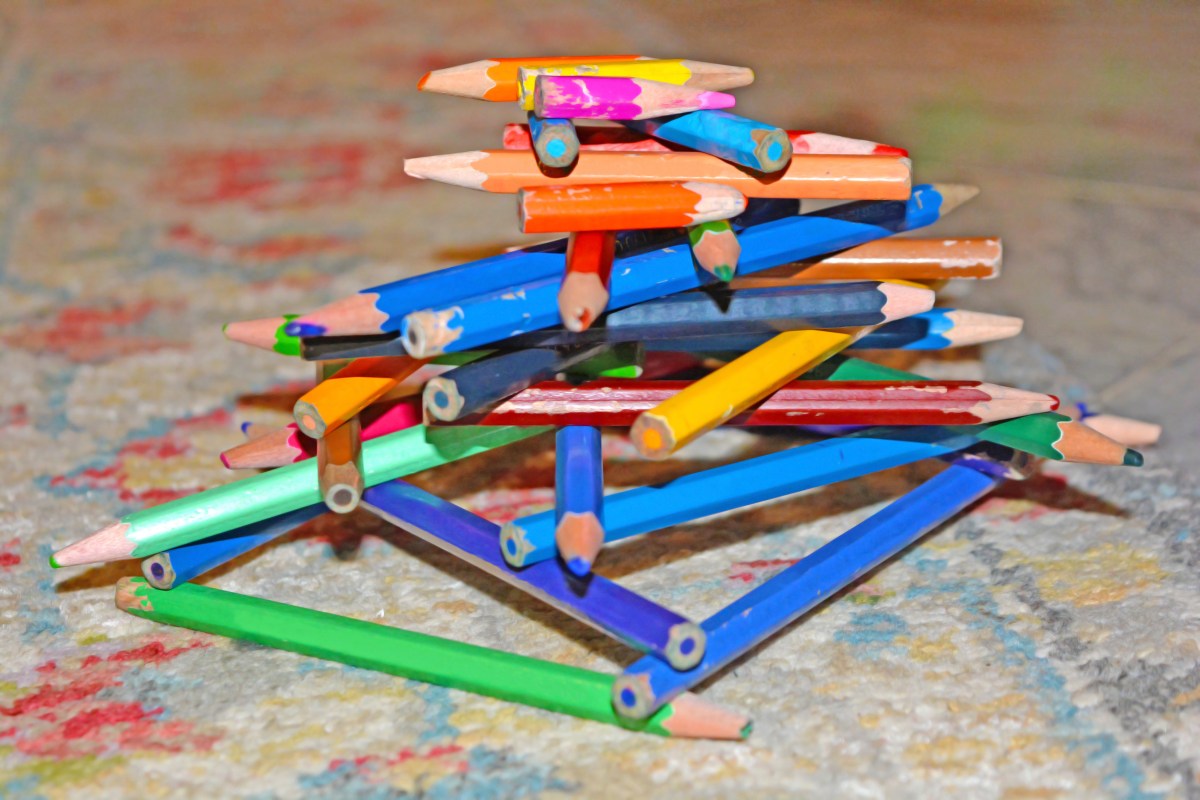 Cómo reutilizar viejos lápices de colores en casa: puedes hacer hasta un mueble