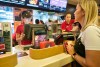 mcdonalds-375-mil-trabajadores-verano