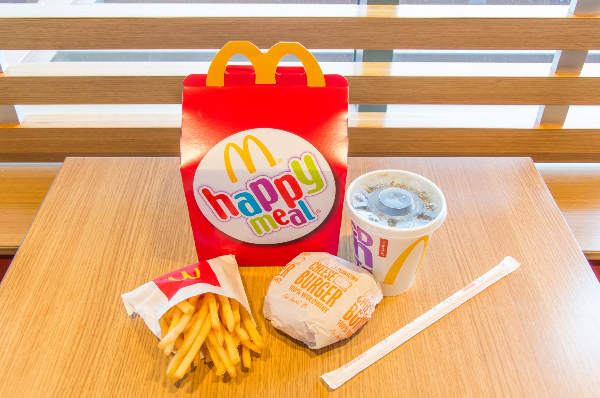 McDonald's sorprende con el retorno de la cajita feliz de Squishmallows