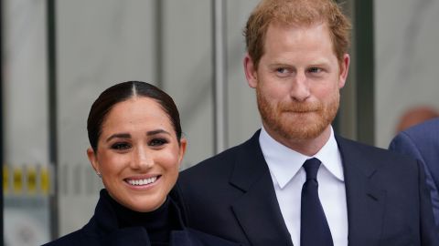 Meghan compartió una pizarra llena de fotos inéditas, recortes y recuerdos familiares.