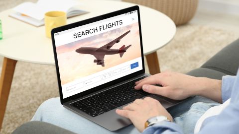 Para los vuelos internacionales, expertos indican que lo ideal es reservar con 3 a 5 meses de anticipación.