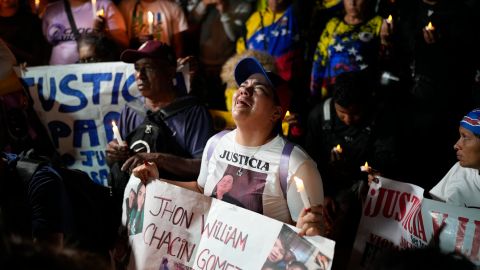 Familias de venezolanos detenidos en El Salvador piden a la CIDH medida contra Nayib Bukele