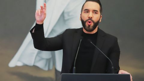 Alertan que el gobierno de Nayib Bukele profundiza un patrón autoritario y recurre al uso de la fuerza