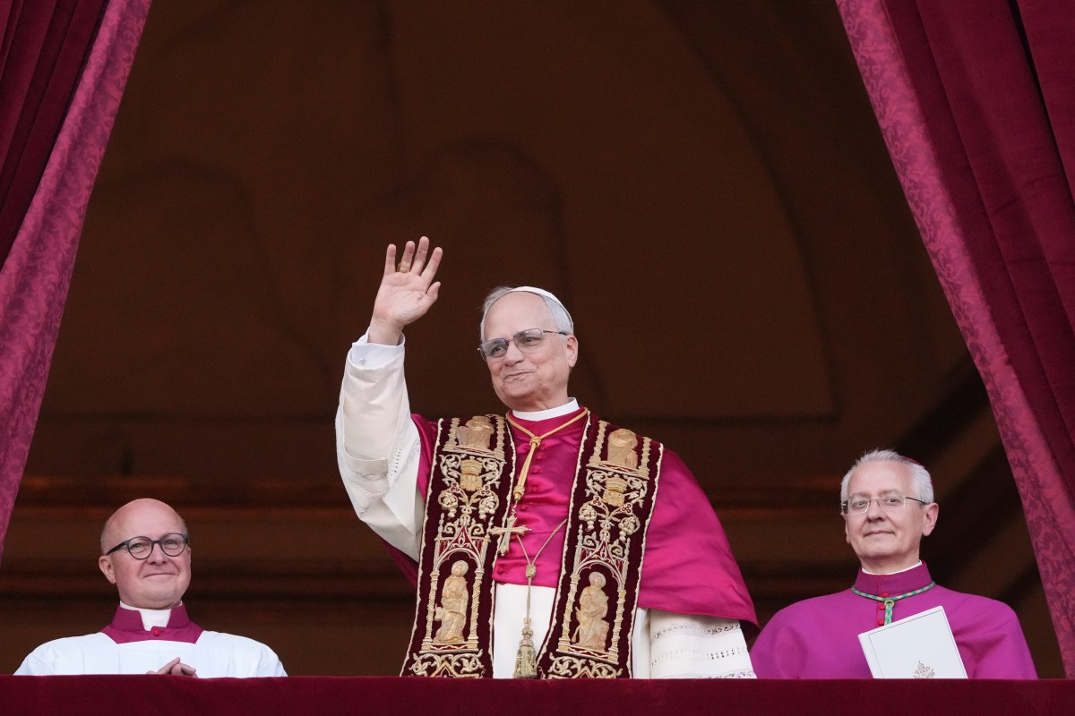 Quién es el nuevo Papa: Robert Prevost, el estadounidense elegido para dirigir la Iglesia católica