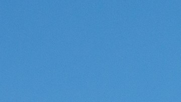 Macy's ofrece una maleta con rebaja de $120 a solo $42