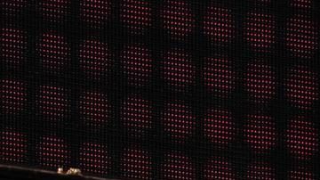 Max Verstappen celebra tras ganar en Imola.