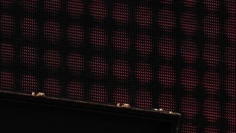 Max Verstappen celebra tras ganar en Imola.