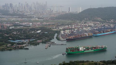 Trump amenazó con recuperar el Canal bajo el argumento de que está bajo influencia de China.