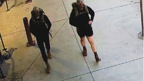 Se encuentran detenidos en la Cárcel del Condado de Thurston.