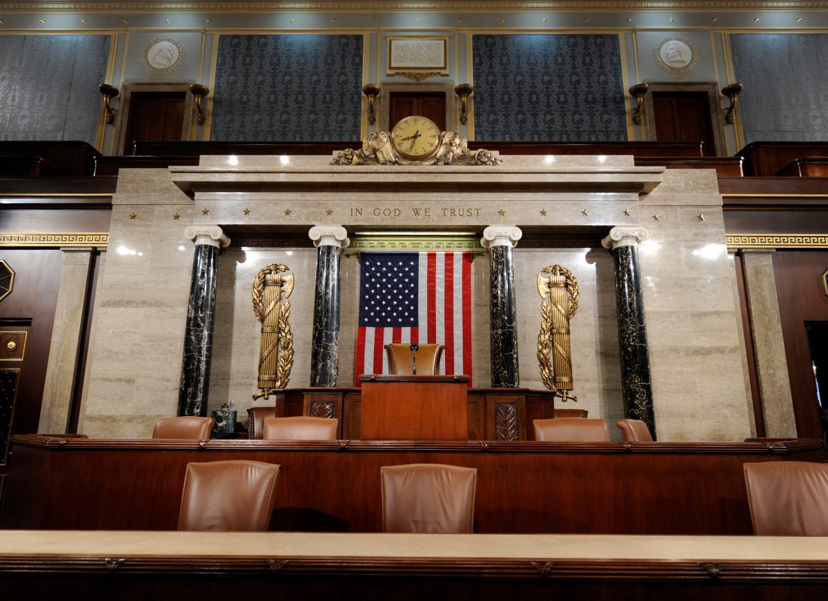 Republicanos en el Senado divididos por la reducción del costo del "gran y hermoso proyecto de ley" de Trump
