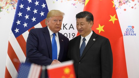 China suministrará por adelantado los imanes completos y tierras raras necesarias.