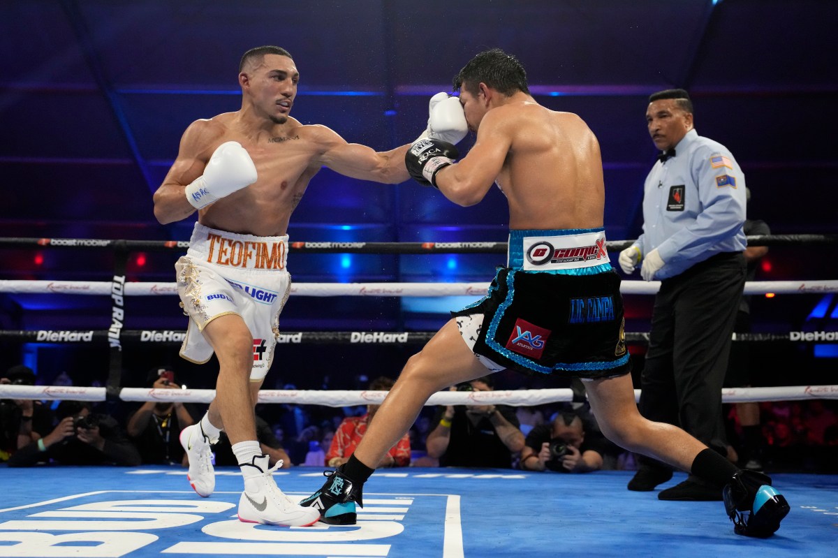 Teófimo López destaca la importancia de Lomachenko para el boxeo tras su retiro