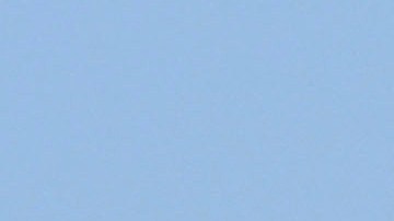 Avión militar F-16 Falcon en base de Nevada