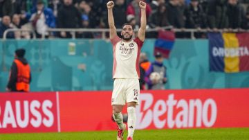 Manchester City hace oficial el fichaje de Rayan Cherki procedente del Lyon