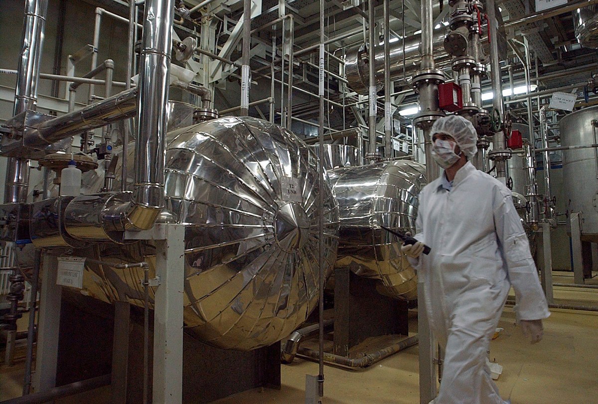 Irán anuncia reanudación de su programa nuclear y enriquecimiento de uranio