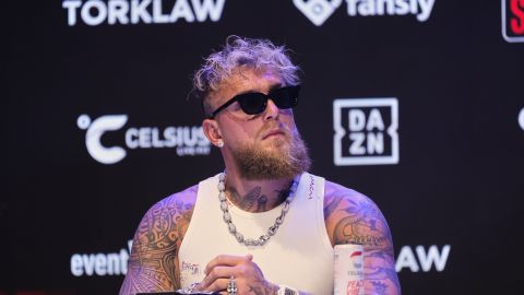 Jake Paul y Oleksandr Usyk podrían pelear en las MMA.