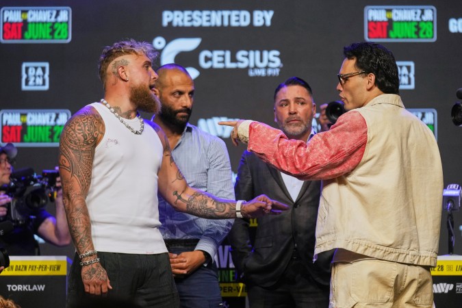 Julio Césa Chávez revela el detalle por el que perdería su hijo ante Paul.