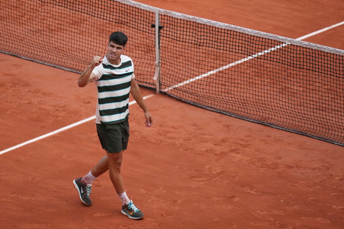Carlos Alcaraz se muestra despreocupado por ceder sets en Roland Garros