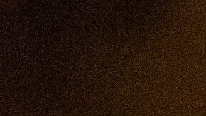 El presidente Donald Trump habla con periodistas durante un vuelo a bordo del Air Force One, de Calgary, Canadá, a la Base Conjunta Andrews, Maryland, la noche del lunes 16 de junio de 2025.