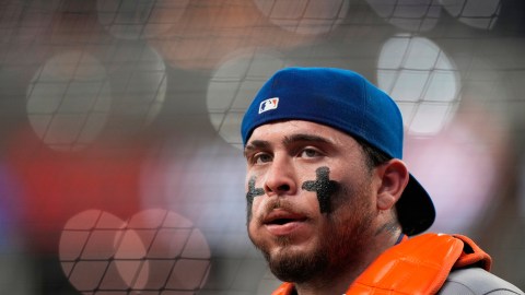 Francisco Álvarez durante un encuentro ante Atlanta Braves.