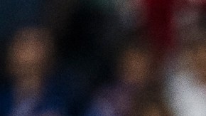 Jugadores de Estados Unidos celebran la clasificación a cuartos de final de la Copa Oro.