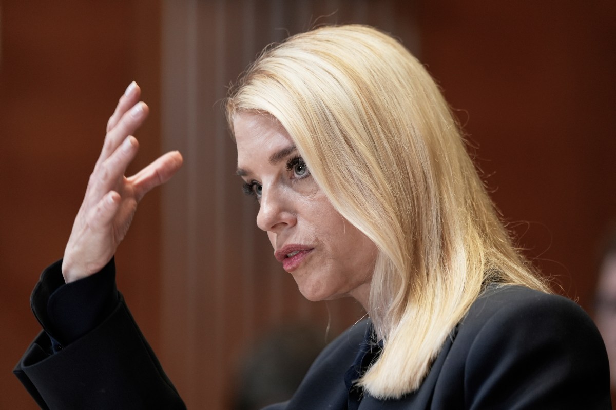 ¿Qué busca Trump al demandar a 15 jueces de tribunal en Maryland sobre deportaciones?