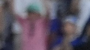 Jugadores de Estados Unidos celebran tras vencer en penales a Costa Rica por Copa Oro.