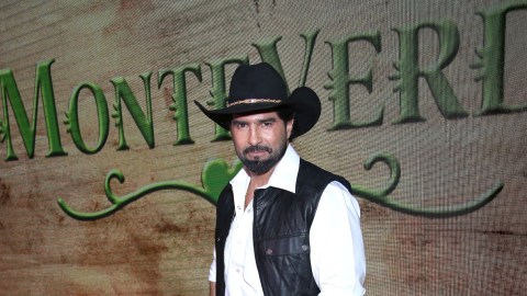 Arturo Carmona.