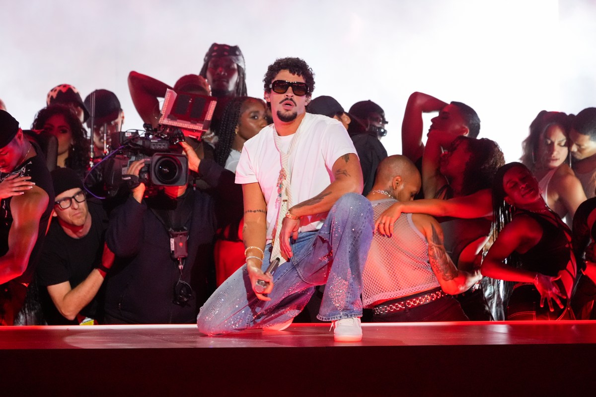 Bad Bunny pide bajar las expectativas sobre su gira: ‘No soy Taylor Swift’