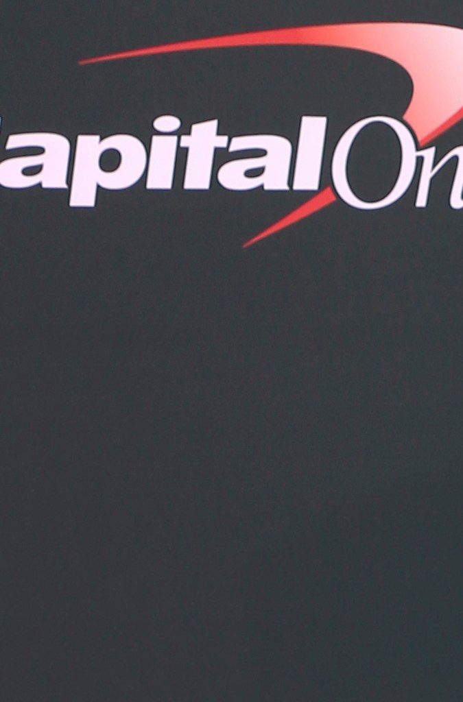 John Brenkus llega a los Premios ESPY en el Microsoft Theater el miércoles 18 de julio de 2018 en Los Ángeles. (Foto de Willy Sanjuan/Invision/AP)